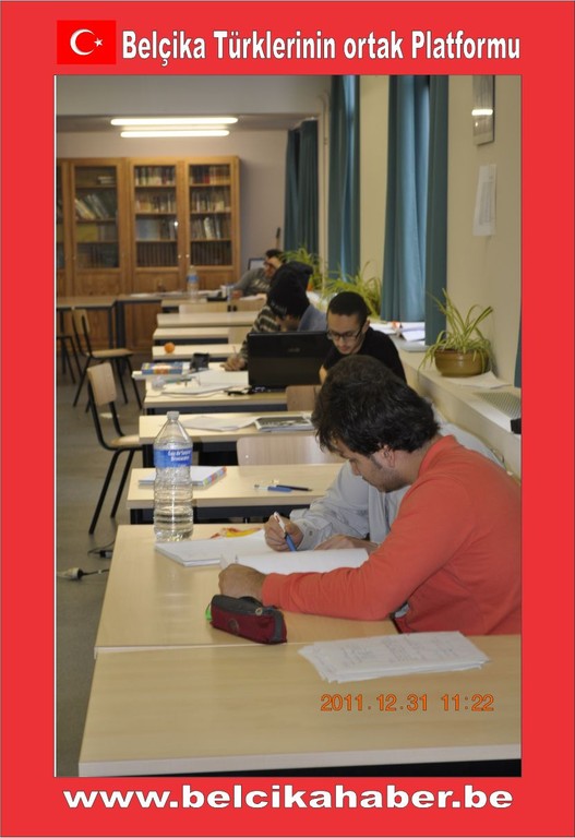 YENİ YILA DERS ÇALIŞARAK GİRDİLER
