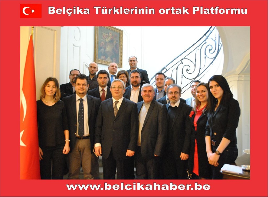 BÜYÜKELÇİ MUSA  KONUTUNDA GAZETECİLERE KAHVALTI  VERDİ