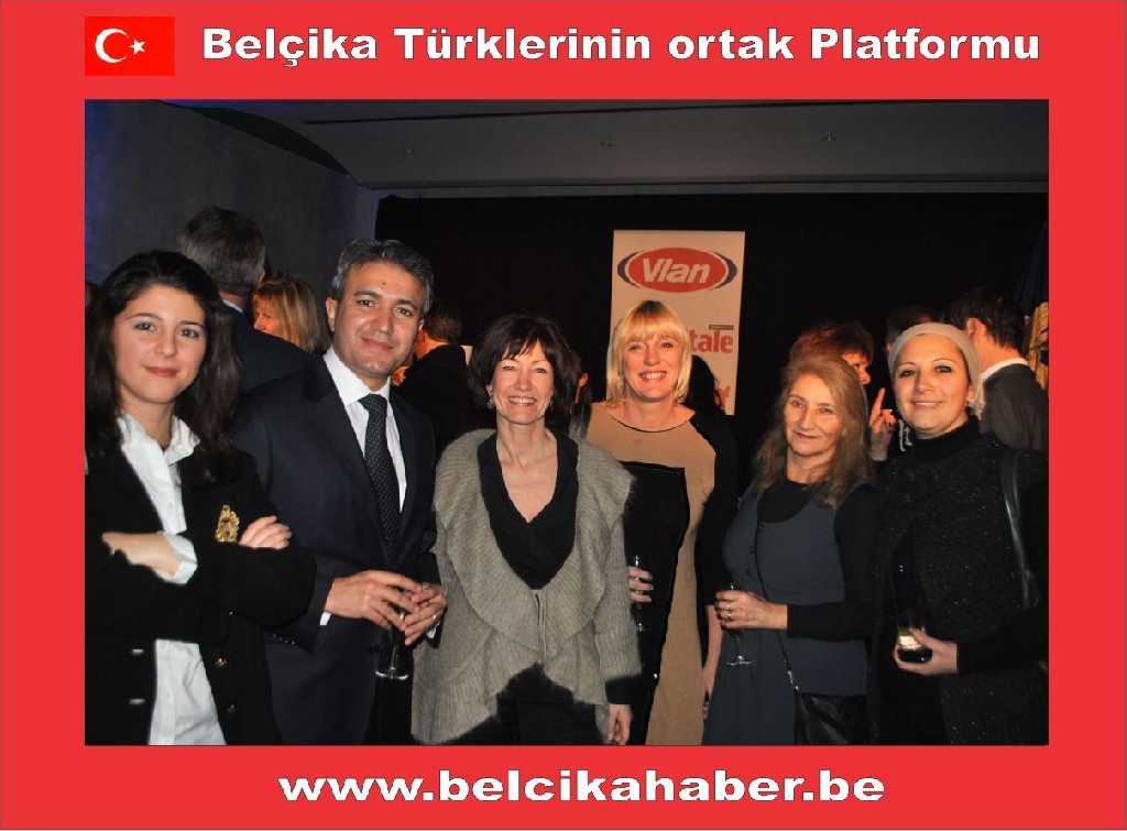 VLAN GAZETESİ ÖDÜLLERİ SAHİPLERİNE TÖRENLE VERİLDİ