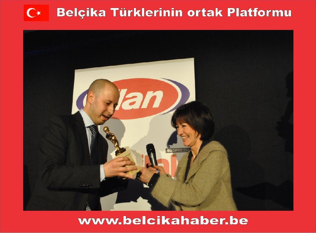 VLAN GAZETESİ ÖDÜLLERİ SAHİPLERİNE TÖRENLE VERİLDİ