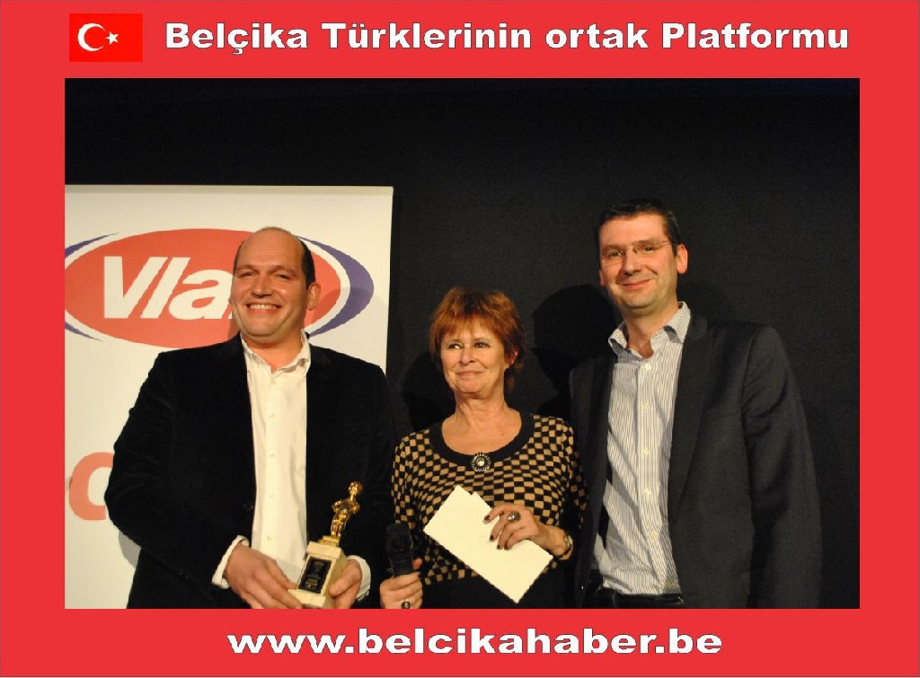 VLAN GAZETESİ ÖDÜLLERİ SAHİPLERİNE TÖRENLE VERİLDİ