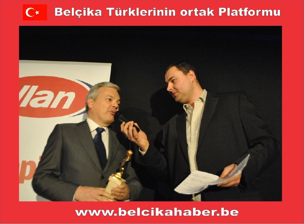 VLAN GAZETESİ ÖDÜLLERİ SAHİPLERİNE TÖRENLE VERİLDİ