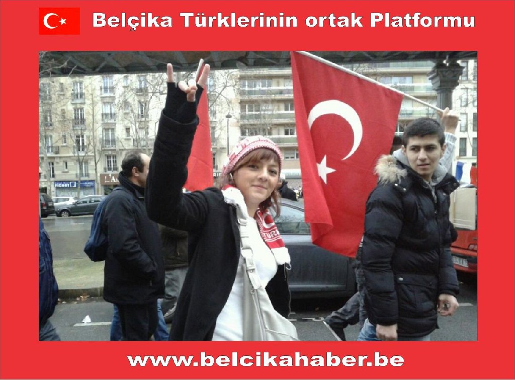 PARİSTE TÜRKLERİN PROTESTOSUNDAN RENKLİ KARELER