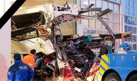 İSVİÇRE'TE FECİ KAZA 28 ÖLÜ VAR!