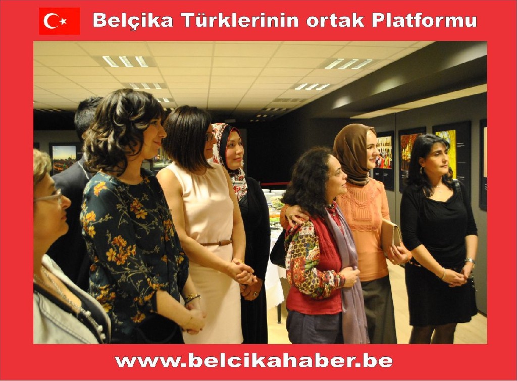 SANATÇI DERYA BAYKAL ONURUNA BİR RESEPSİYON VERDİLER