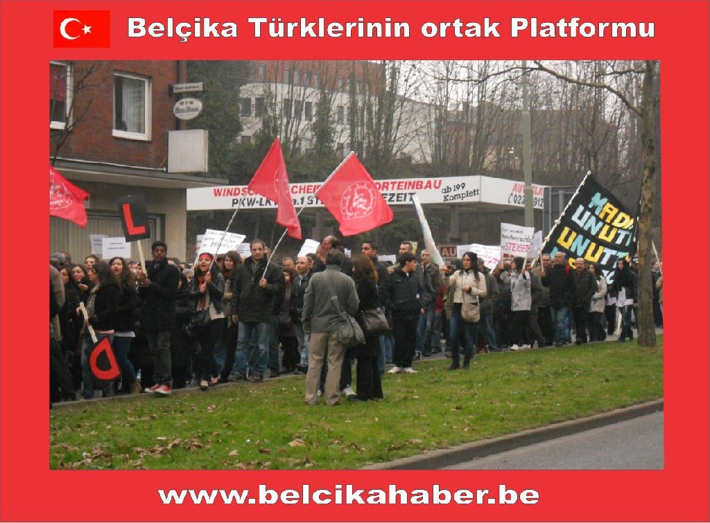 Onbinlerce insan Almanyada Erdogani protesto etti