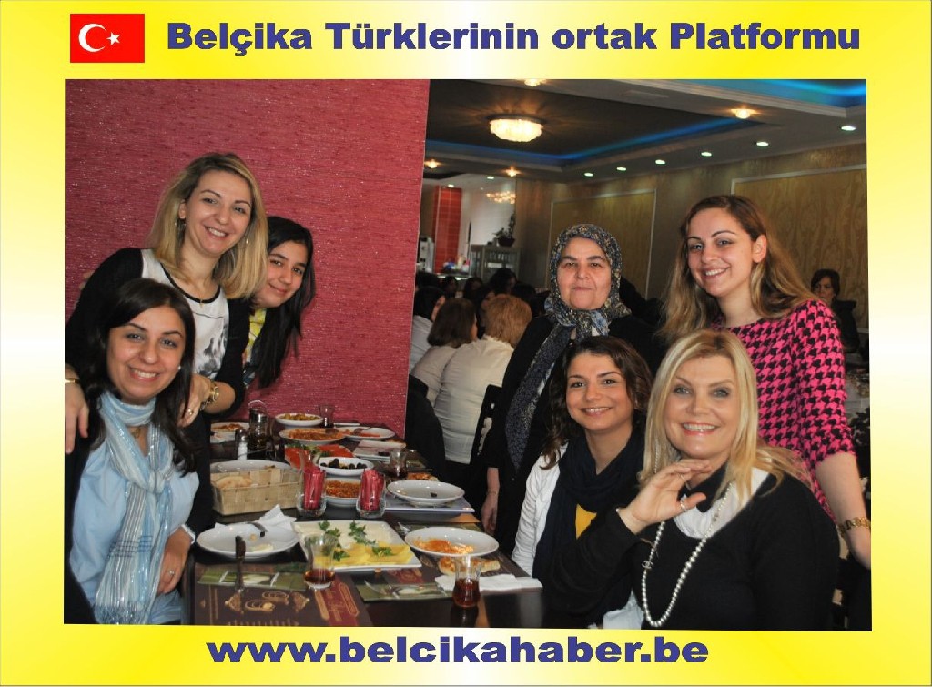 HAYRANLARI DERYA BAYKAL İLE SYNERGIE'NİN KAHVALTISINDA BİRARAYA GELDİ