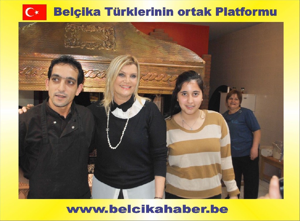 HAYRANLARI DERYA BAYKAL İLE SYNERGIE'NİN KAHVALTISINDA BİRARAYA GELDİ