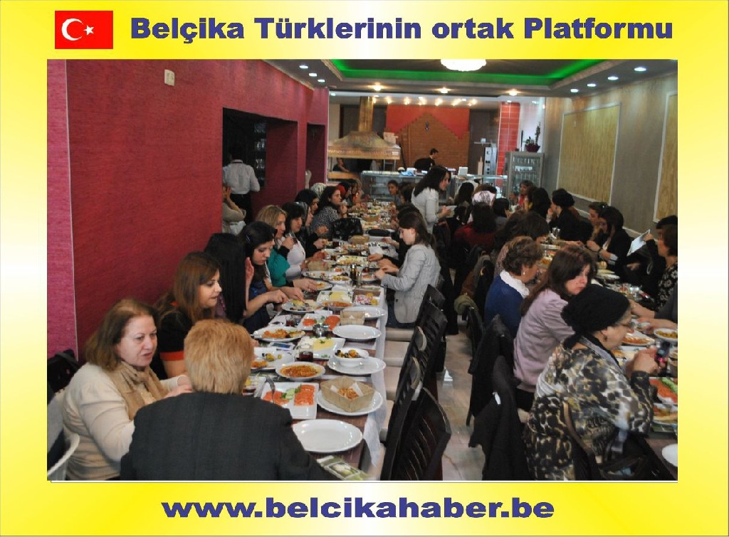 HAYRANLARI DERYA BAYKAL İLE SYNERGIE'NİN KAHVALTISINDA BİRARAYA GELDİ