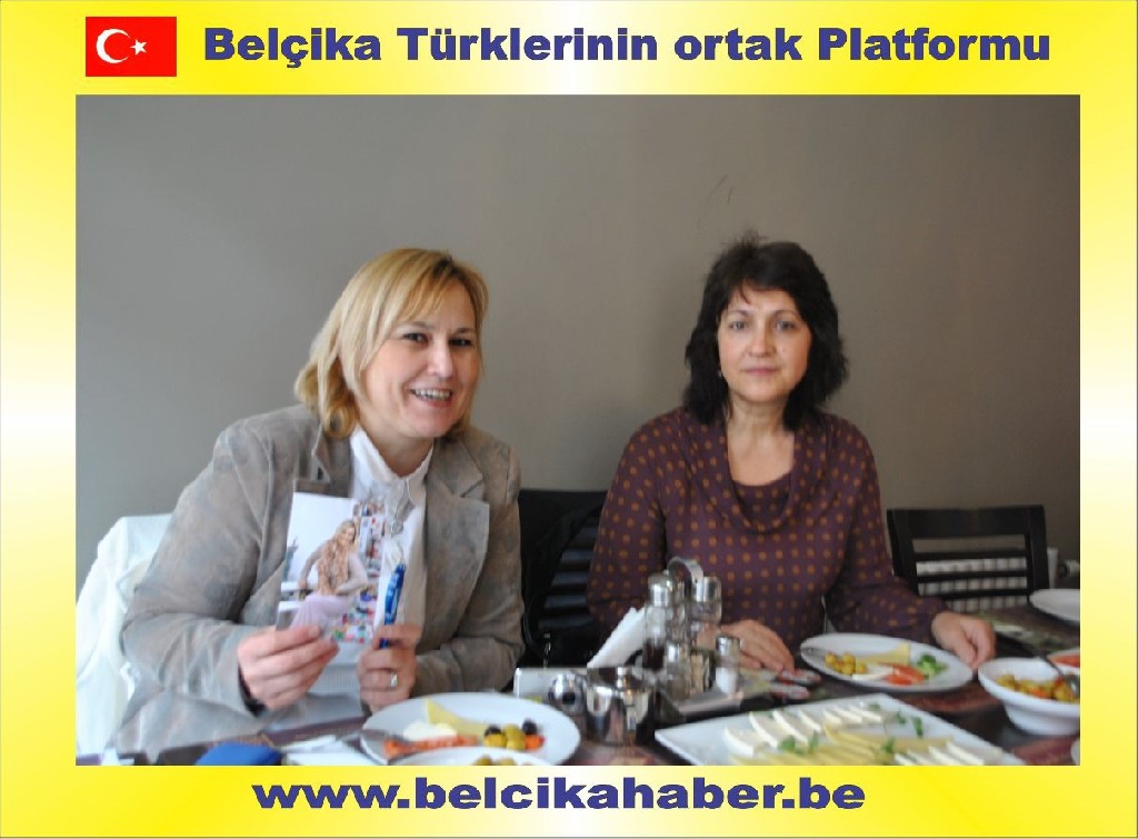HAYRANLARI DERYA BAYKAL İLE SYNERGIE'NİN KAHVALTISINDA BİRARAYA GELDİ