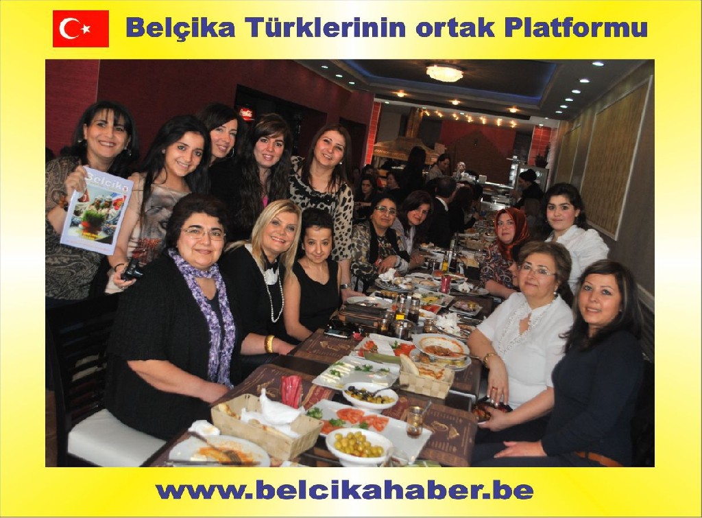 HAYRANLARI DERYA BAYKAL İLE SYNERGIE'NİN KAHVALTISINDA BİRARAYA GELDİ
