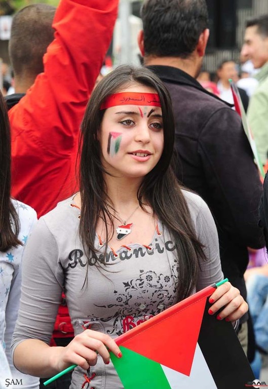 Suriye halkı, teröristleri ve destekçilerini protesto ettiler 