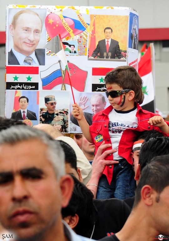 Suriye halkı, teröristleri ve destekçilerini protesto ettiler 