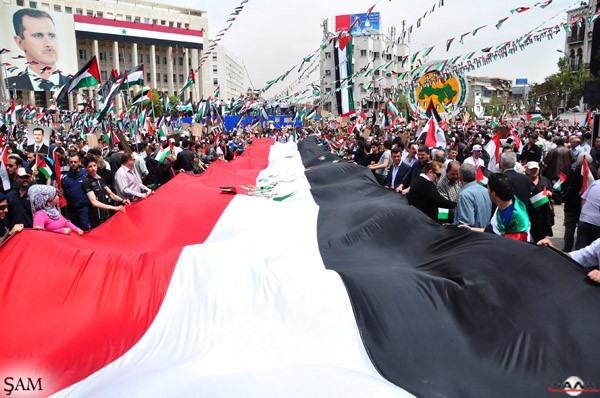 Suriye halkı, teröristleri ve destekçilerini protesto ettiler 