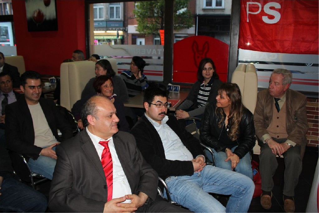 Sosyalist partisi Schaerbeek ilçe teşkilatı esnafları dinledi.