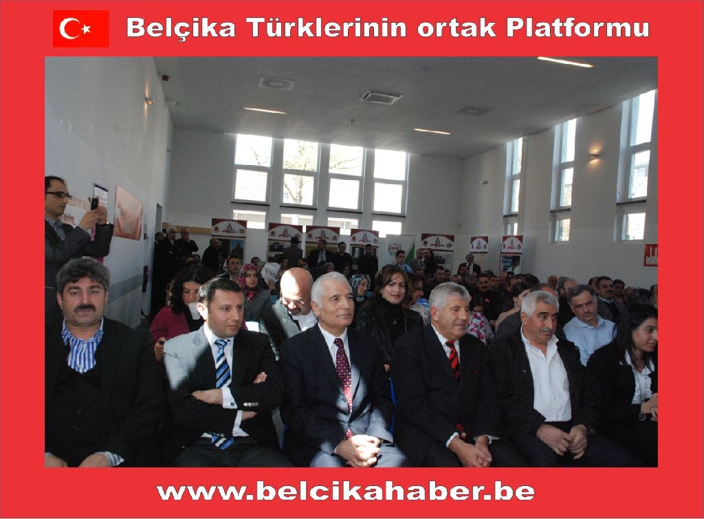 Hollanda Sivaslılar Platformu'ndan Aşık Veysel Dostluk ve Hizmet Ödülleri verildi  