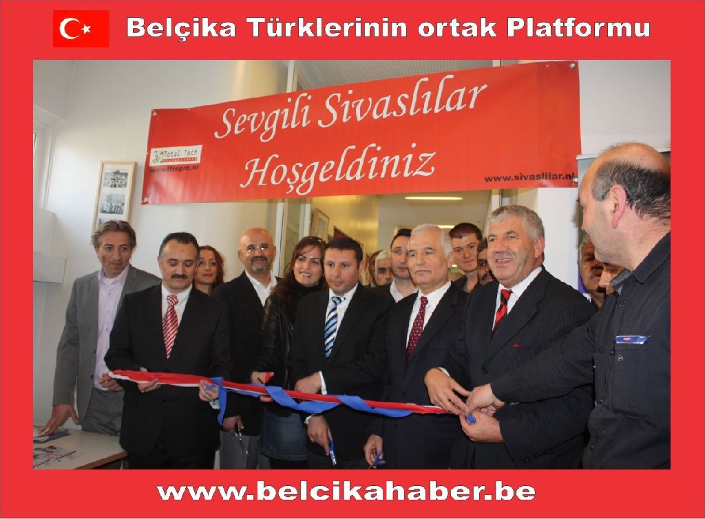 Hollanda Sivaslılar Platformu'ndan Aşık Veysel Dostluk ve Hizmet Ödülleri verildi  