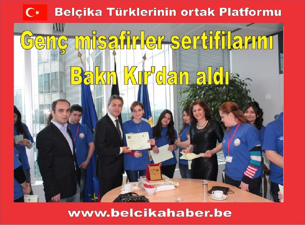 Genç misafirler sertifilarını Bakn Kır'dan aldı