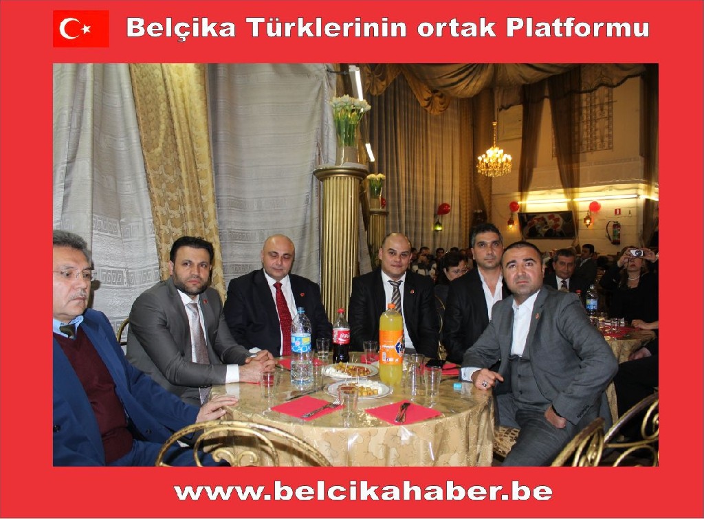 BEL-ESDER DERNEĞİ AÇILIŞINDA ESKİŞEHİR’LİLER BİRLİK SERGİLEDİ