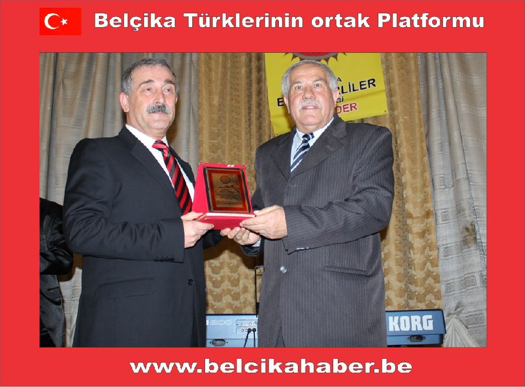 BEL-ESDER DERNEĞİ AÇILIŞINDA ESKİŞEHİR’LİLER BİRLİK SERGİLEDİ