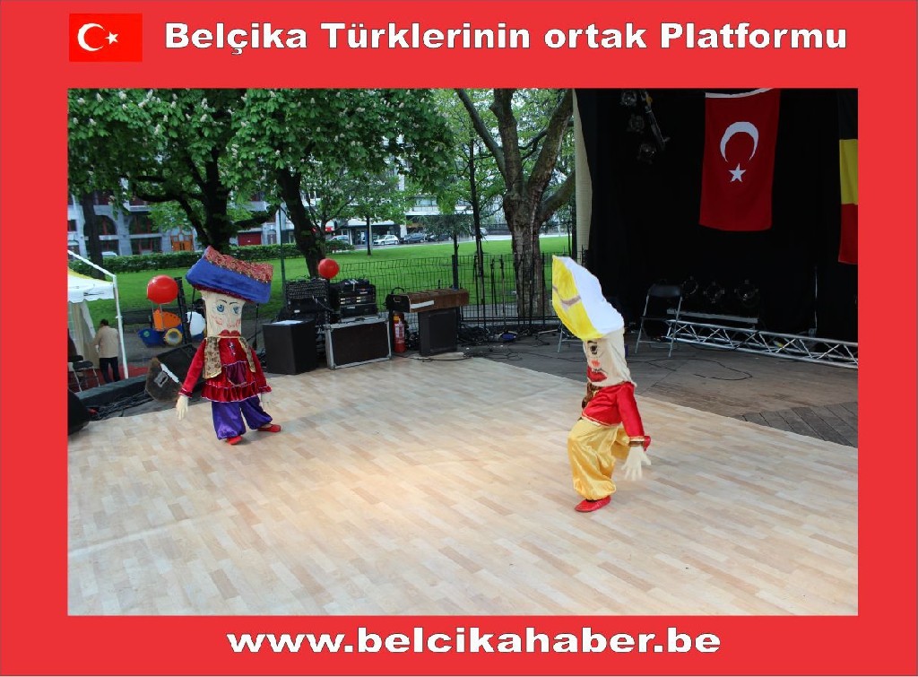 LİEGE TÜRK FESTİVALİ VE 23 NİSAN KUTLAMASI COŞKULUYDU