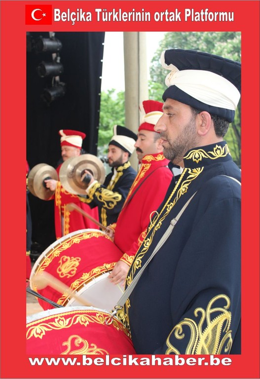 LİEGE TÜRK FESTİVALİ VE 23 NİSAN KUTLAMASI COŞKULUYDU