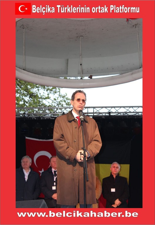 LİEGE TÜRK FESTİVALİ VE 23 NİSAN KUTLAMASI COŞKULUYDU