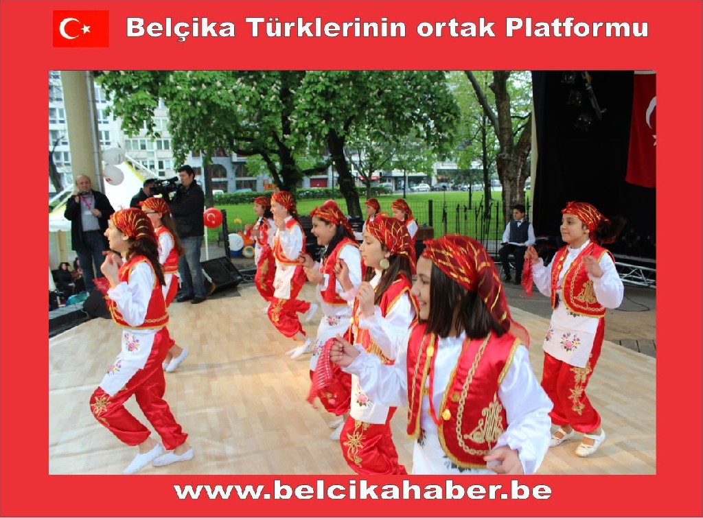 LİEGE TÜRK FESTİVALİ VE 23 NİSAN KUTLAMASI COŞKULUYDU