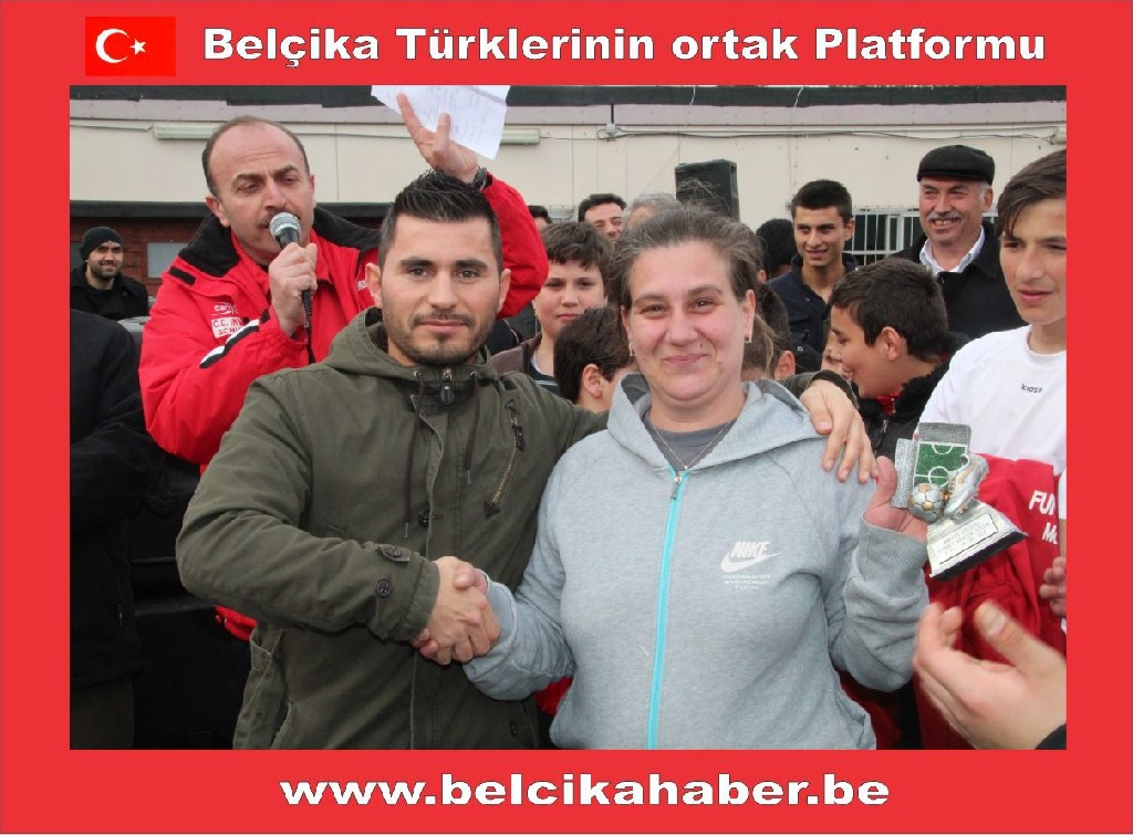 Belcika Diyanet Vakfi Anvers Bolge Gençlik Şöleni Düzenlendi