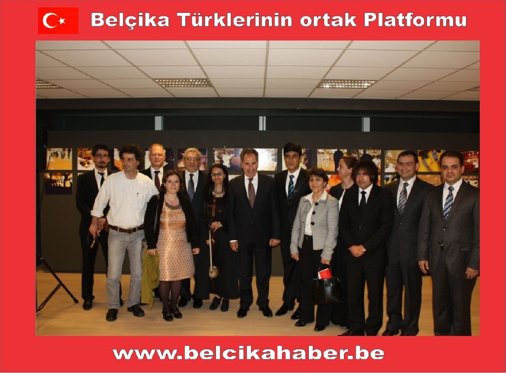 Brüksel’de Türk Tasavvuf Müziksisi Konseri Büyüledi