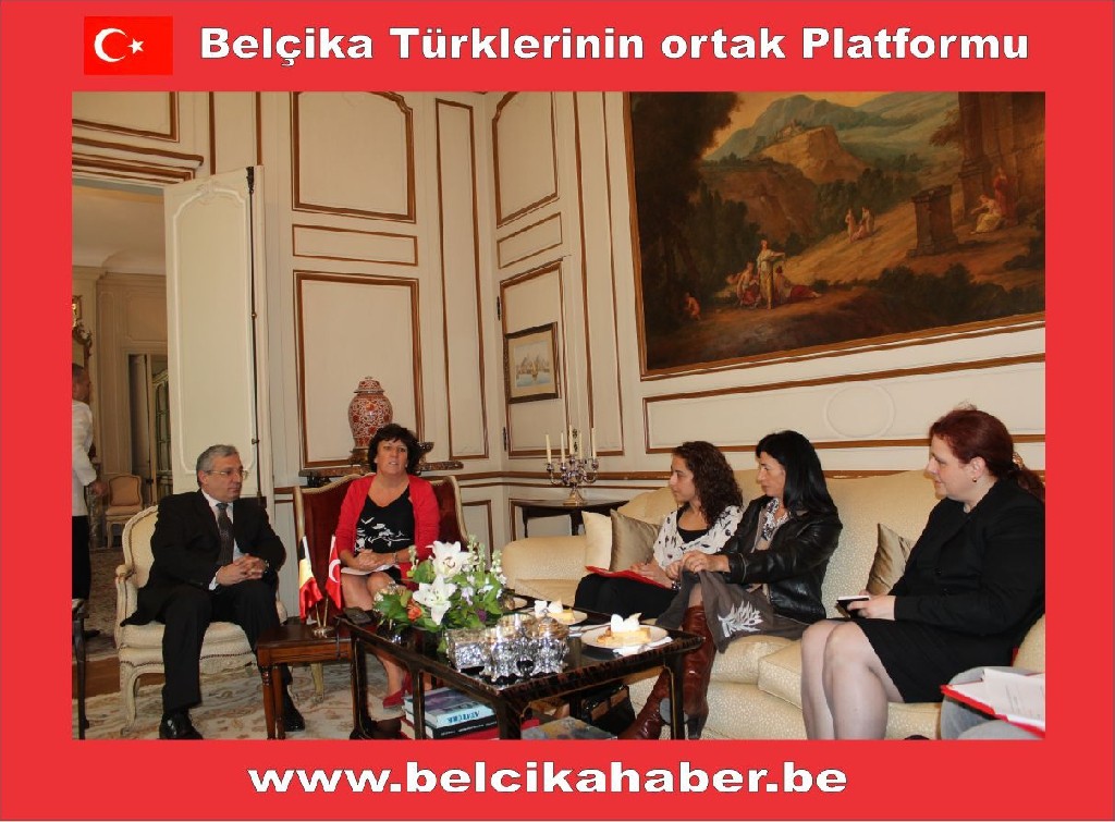 Flaman Başbakan Yardımcısı Lieten, Türkiye Yolculuğu Öncesi Basını bilgilendirdi