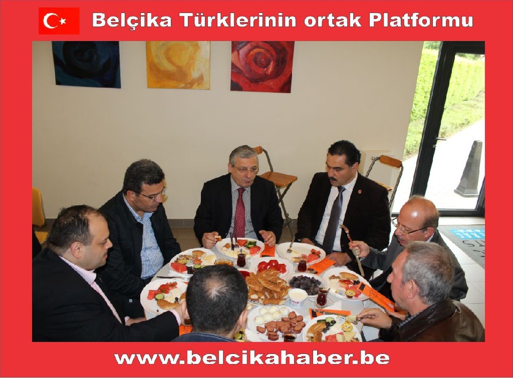 TÜMSİAD KONUKLARINI KAHVALTIDA AĞIRLADI