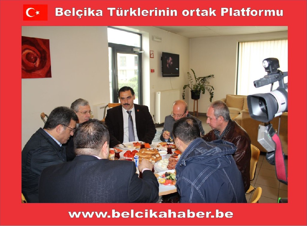 TÜMSİAD KONUKLARINI KAHVALTIDA AĞIRLADI