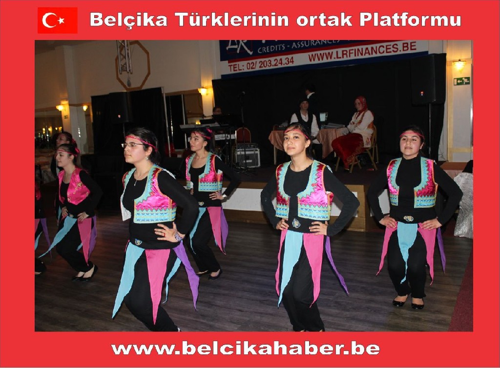 TURKISH LADY 4. KÜLTÜR GECESİ HALAYLARLA KUTLANDI