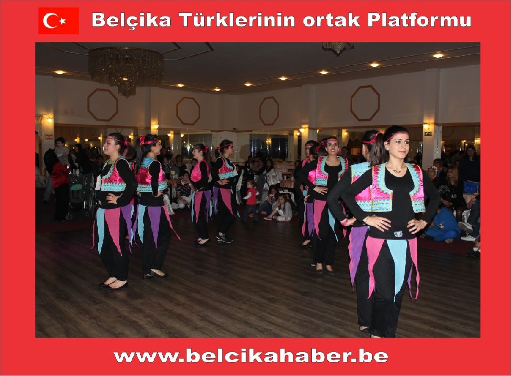 TURKISH LADY 4. KÜLTÜR GECESİ HALAYLARLA KUTLANDI