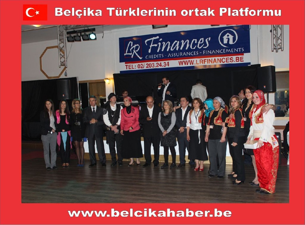 TURKISH LADY 4. KÜLTÜR GECESİ HALAYLARLA KUTLANDI