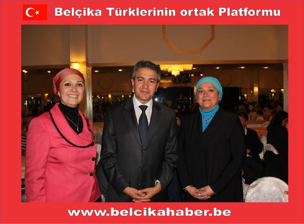 TURKISH LADY 4. KÜLTÜR GECESİ HALAYLARLA KUTLANDI