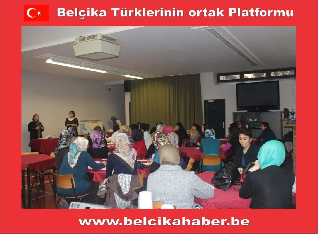 DİYANET KADIN KOLLARINDAN 'KEKEMELİK' KONFERANSI
