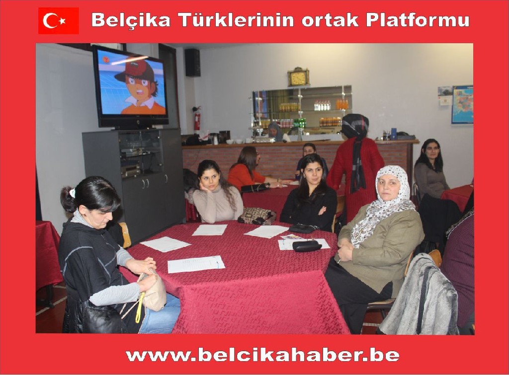 DİYANET KADIN KOLLARINDAN 'KEKEMELİK' KONFERANSI