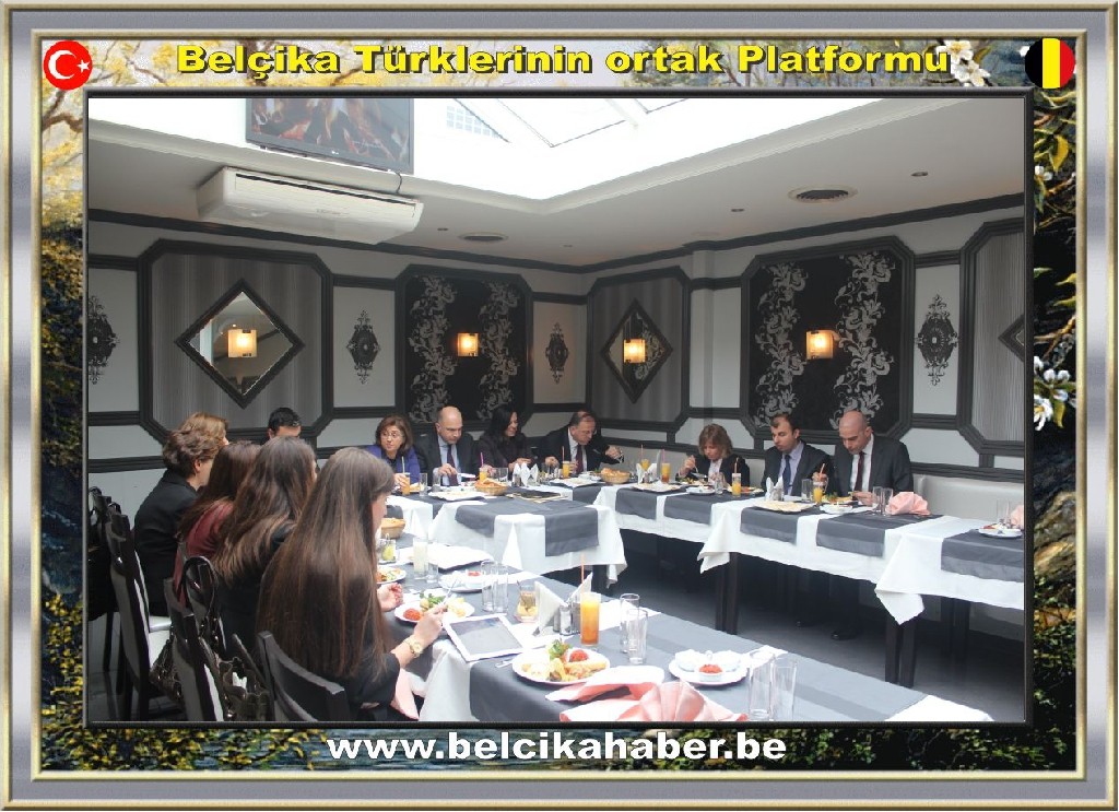 BAKAN ŞAHİN ONURUNA OSMANLI (BERGAMA)'DA BİR YEMEK VERİLDİ