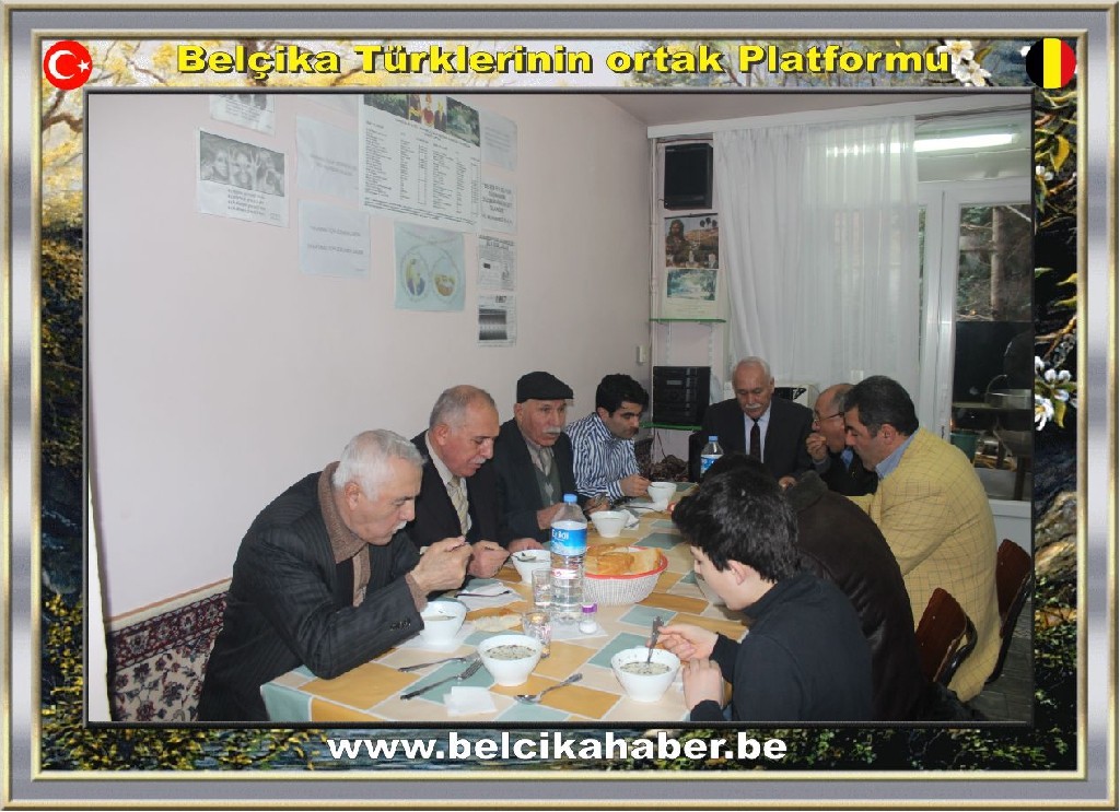 ERENLER DERNEĞİ ONURSAL BAŞKANI HALİL ŞAHBAZ'DAN İHSAN YEMEĞİ