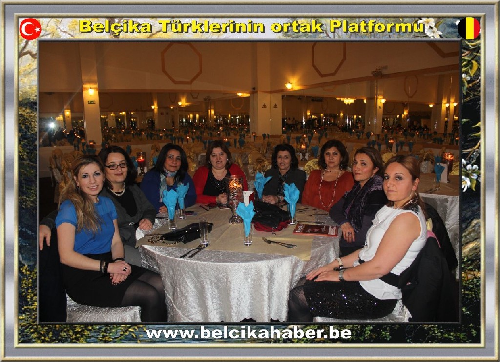 BRÜKSEL YAŞAM GECELERİ TÜRKÜ VE ŞARKILARLA ISINDI