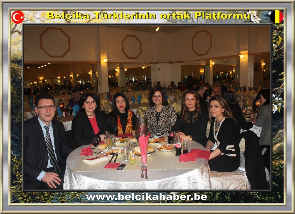 BRÜKSEL YAŞAM GECELERİ TÜRKÜ VE ŞARKILARLA ISINDI