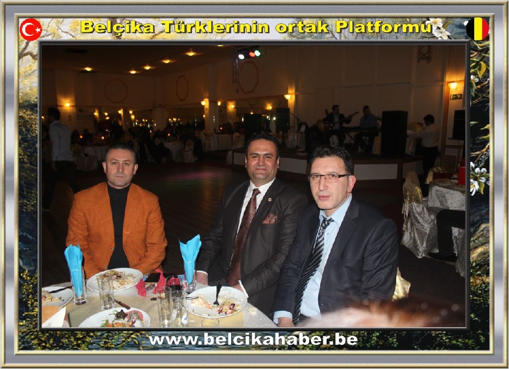 BRÜKSEL YAŞAM GECELERİ TÜRKÜ VE ŞARKILARLA ISINDI