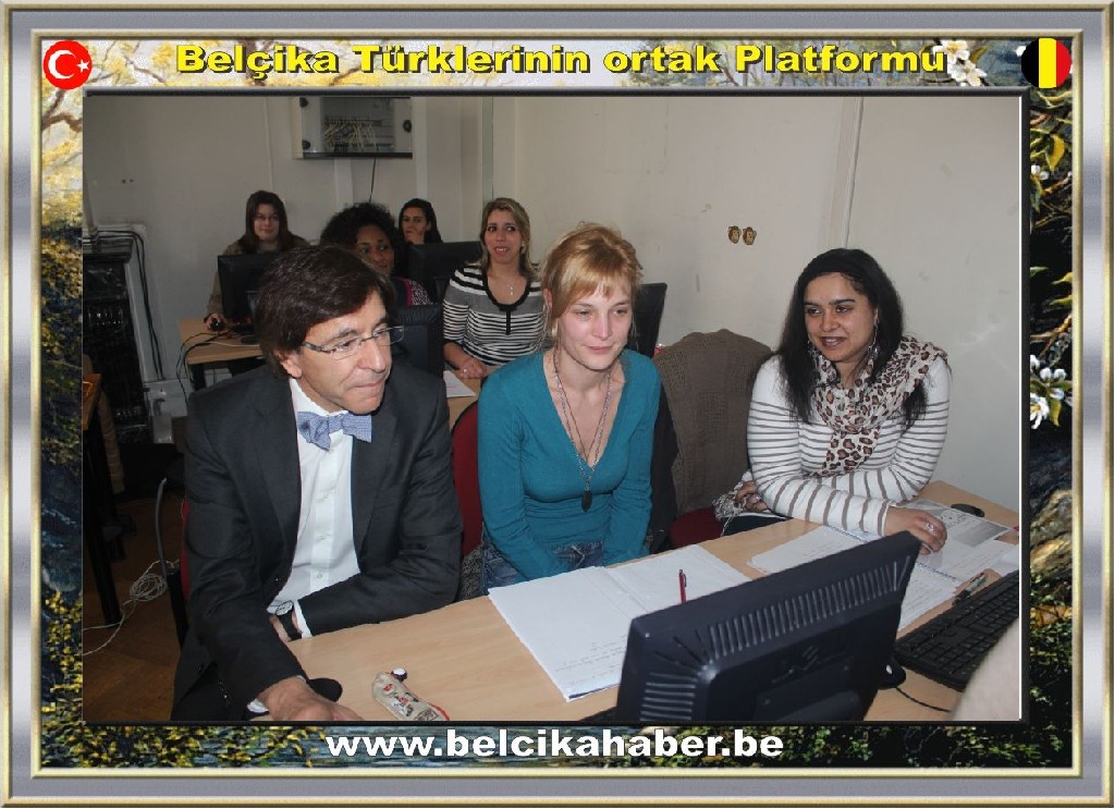 BELÇİKA BAŞBAKANI RUPO KADINLARIN EĞİTİM ALDIĞI OKULDA KADINLAR GÜNÜ'NÜ KUTLADI