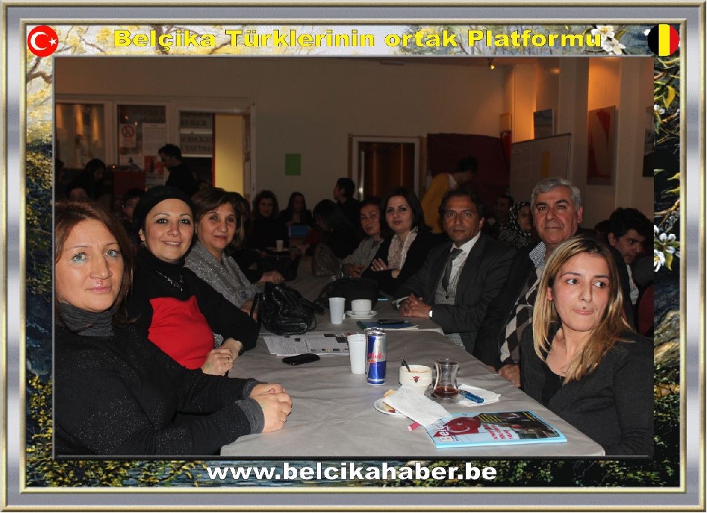 TURKISH LADY GENÇLERİNİN 'ÇORABINI ÖRDÜĞÜM 'HALAY NİGHT'INA BÜYÜK İLGİ VARDI