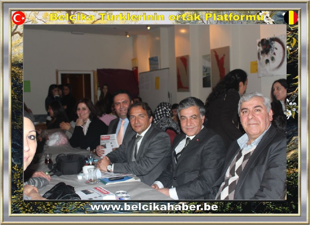 TURKISH LADY GENÇLERİNİN 'ÇORABINI ÖRDÜĞÜM 'HALAY NİGHT'INA BÜYÜK İLGİ VARDI