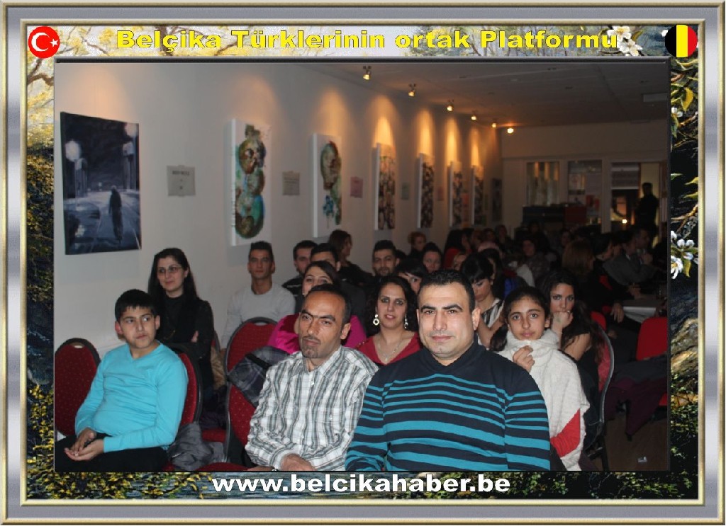 TURKISH LADY GENÇLERİNİN 'ÇORABINI ÖRDÜĞÜM 'HALAY NİGHT'INA BÜYÜK İLGİ VARDI