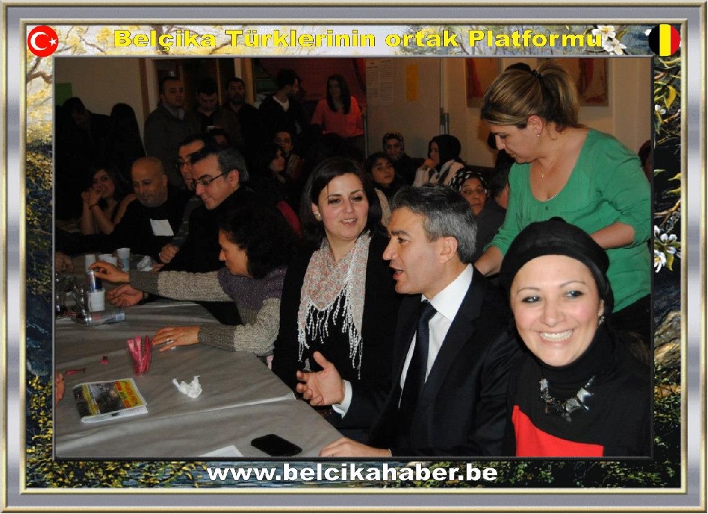 TURKISH LADY GENÇLERİNİN 'ÇORABINI ÖRDÜĞÜM 'HALAY NİGHT'INA BÜYÜK İLGİ VARDI