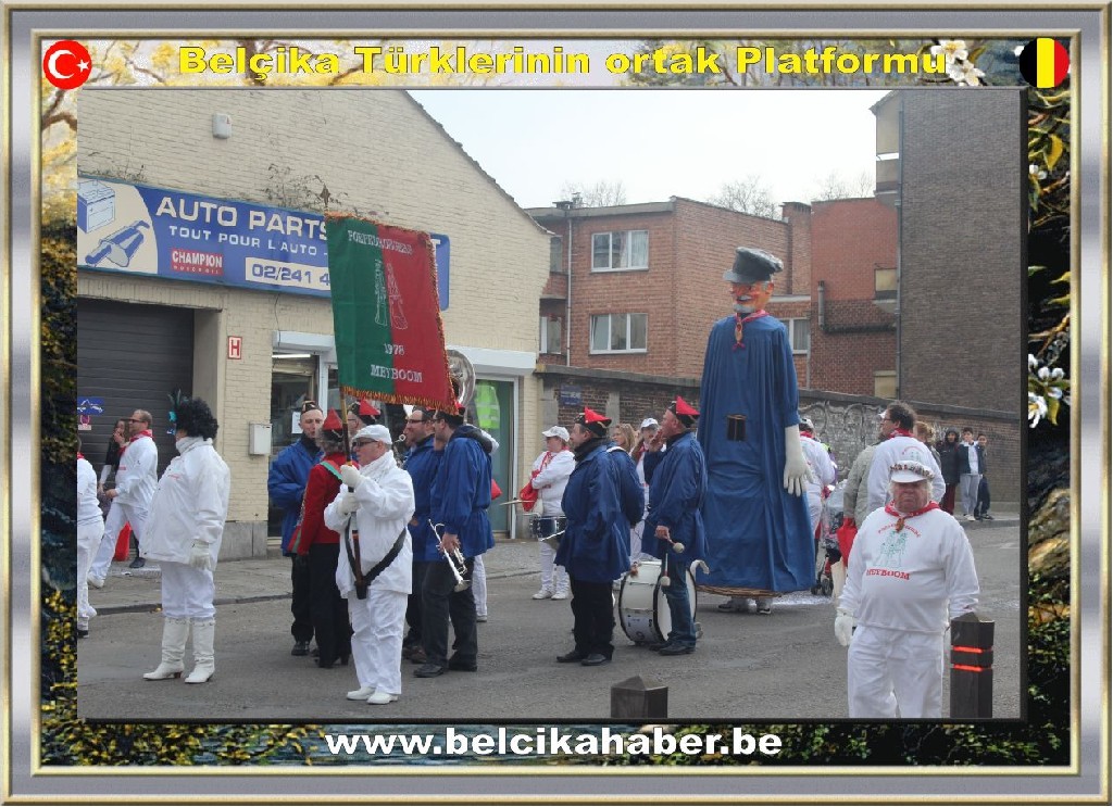 SCHAERBEEK KARNAVALINDAN RENKLİ GÖRÜNTÜLER